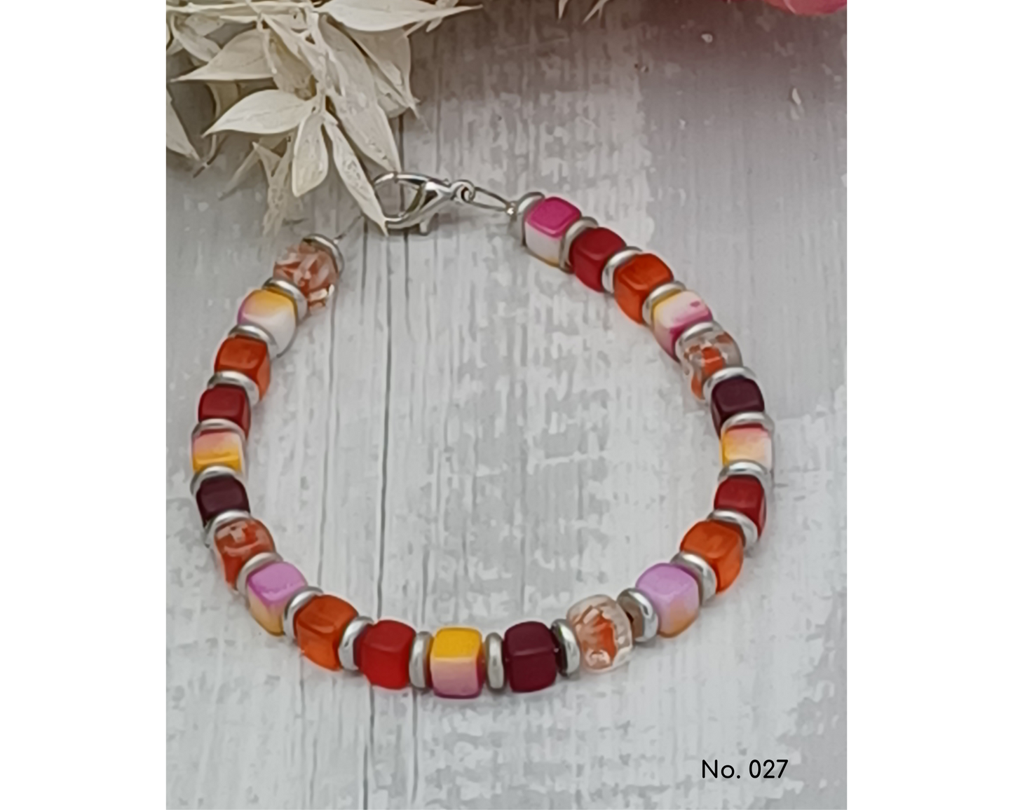 Armband Glasperlen, Würfel mit Silberlinse, Celine