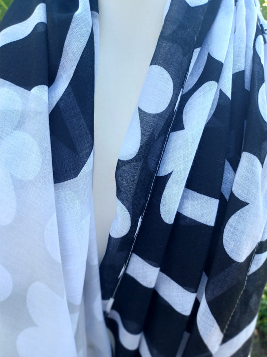 Tücher/ Schal aus Viskose und Baumwolle, schwarz grau