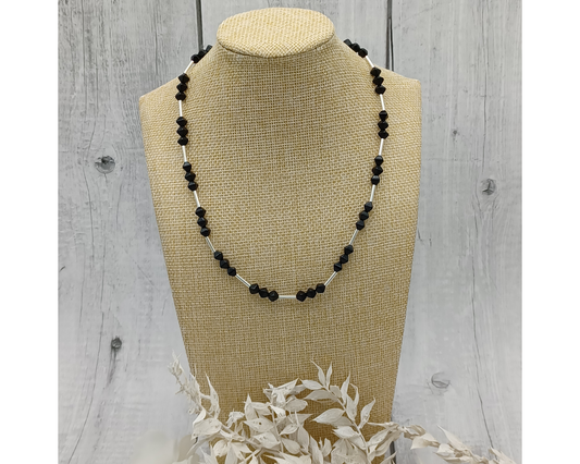 Unikat schwarze Doppelkonusperlen- Röhre in Silber- Suna