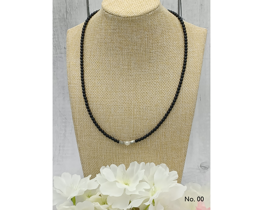 Halskette Glasperlen, 4 mm mit Polarisperle, Beate