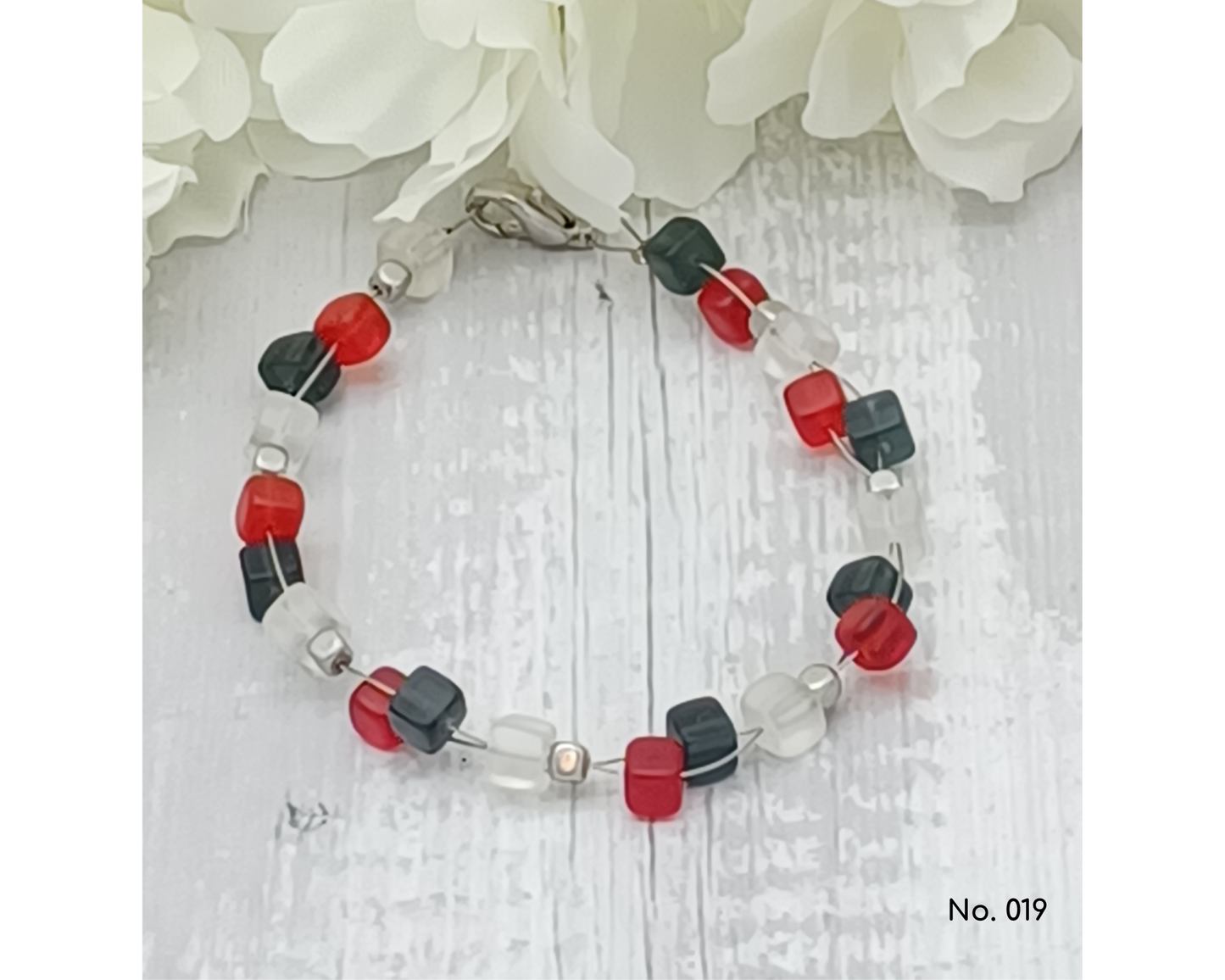 Armband Glasperlen, Würfelform gewuselt, Mira