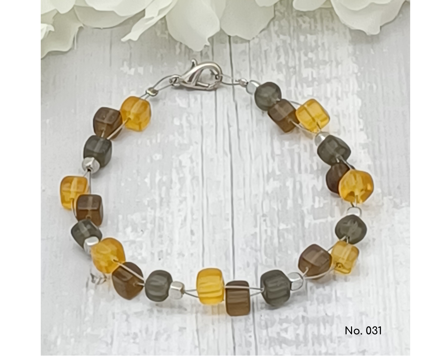 Armband Glasperlen, Würfelform gewuselt, Mira