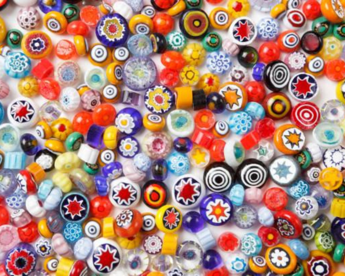 Millefiori kommt aus dem Italienischen und bedeutet „tausend Blumen“