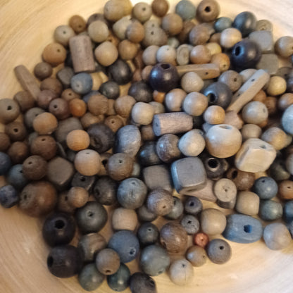 Holzperlen lose, diverse Formen, grau 65g