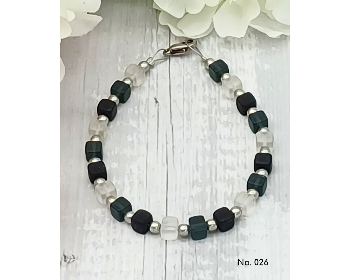 Armband Glasperlen, Würfelform, Lillie