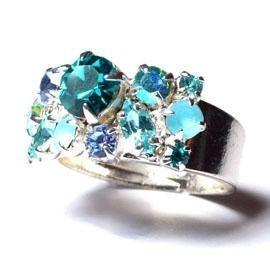 [perleperle] - Ring mit glitzernden Swarovski-Steinen- türkis - Fingerringe - [handgefertigter Modeschmuck]
