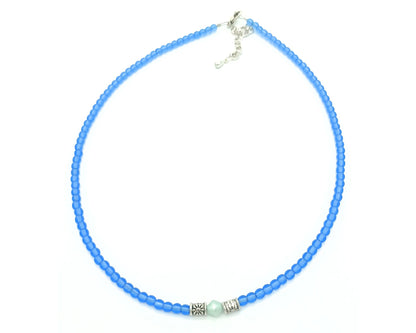 perleperle Modeschmuck handgefertigt K523 Polariskette - mit böhmischen Glasperlen, 4 mm 01 uni blau